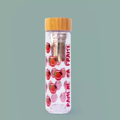 gourde infuseur thé à la fraise